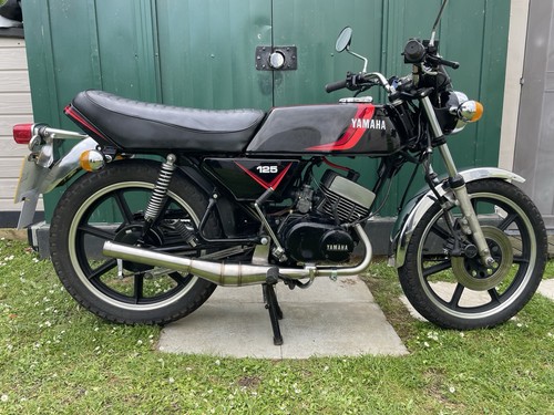 Yamaha rd125 - yamaha,