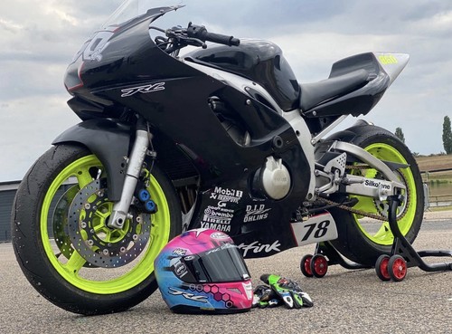 Yamaha pre injection race - r6,