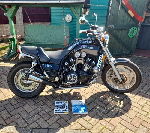 Yamaha vmax 1200 - yamaha,