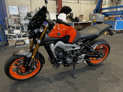 Yamaha 2015 - mt-09,