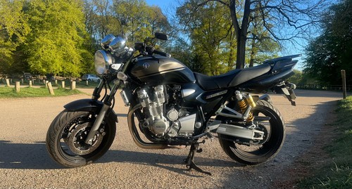 Yamaha xjr1300 - yamaha,