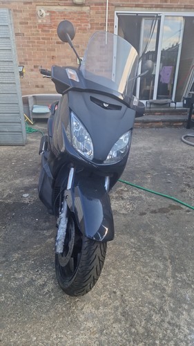 Yamaha xmax 250 - yamaha,