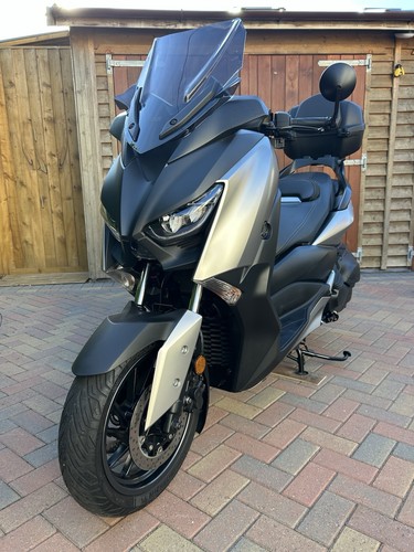 Yamaha xmax 400 - yamaha,