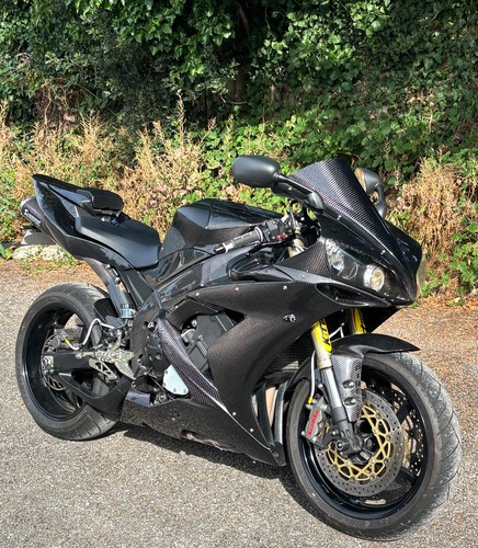Stunning full carbon - stunning,