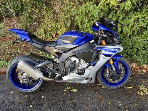 Yamaha 2017 - yamaha, r1