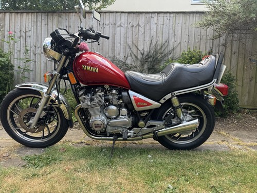 Yamaha xj750 maxim - ,