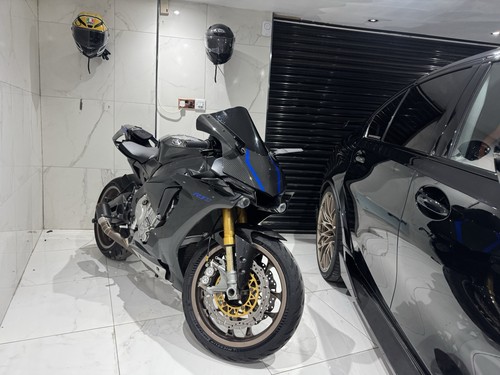 Yamaha r1m - yamaha,