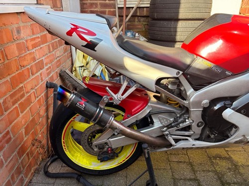 Yamaha yzfr1 booklet used - yamaha,