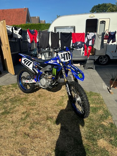 Yamaha motocross bike