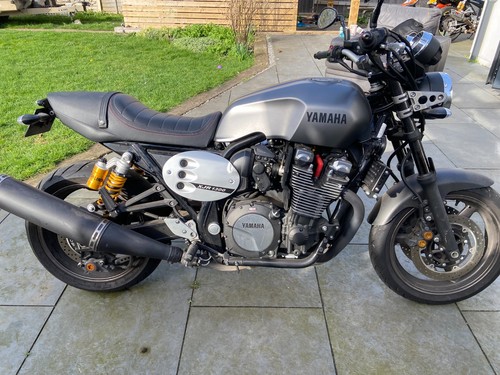 Yamaha xjr 1300 - yamaha,
